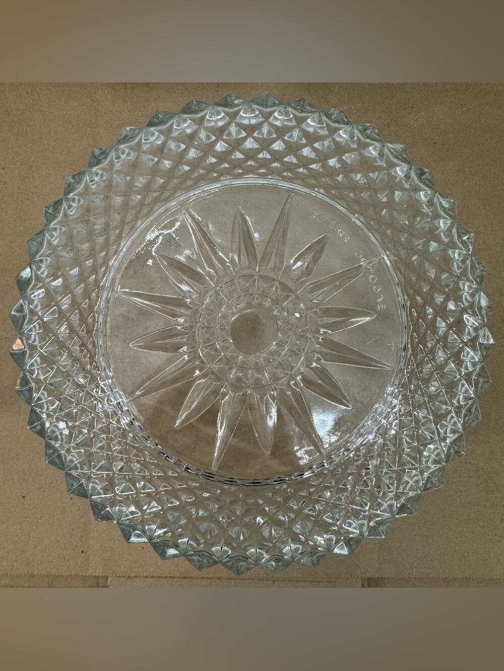 Vintage Arcoroc France Clear Glass Bowl Diamond Starburst Pattern 9"x4”